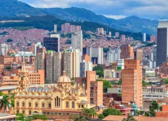 La UNESCO designa a Medellín Capital Mundial del Libro para 2027