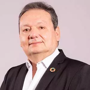 Mauricio López González