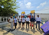 Caño del Oro, en Tierra Bomba, estrena un nuevo parque hecho con plástico reciclado